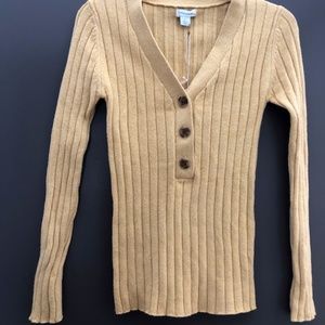 Long sleeved henley from Sundance. NEW!!! XL